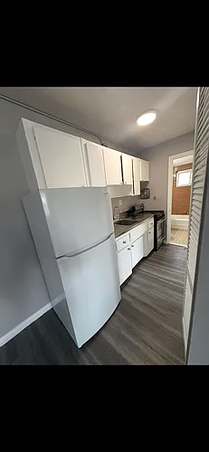 85 Price St #B Photo 1 85 Price St #B Photo 1