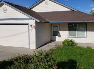 781 SW Madison St, Madras, OR 97741