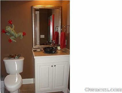 Half bath downstairs with pottery sink