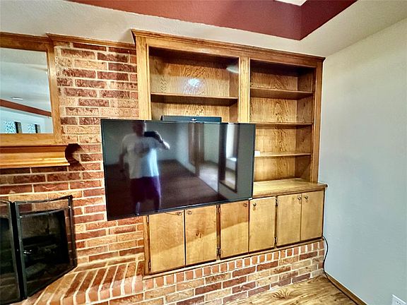 4th image of 341 E Grand Teton Ct