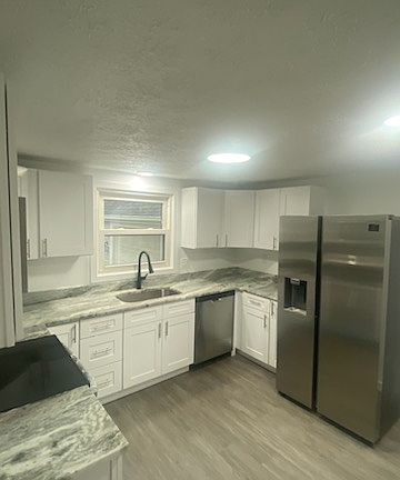fridge with an ice and water line included as well!