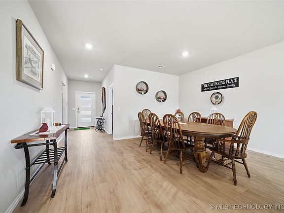 5th image of 7407 E Oakridge Ct