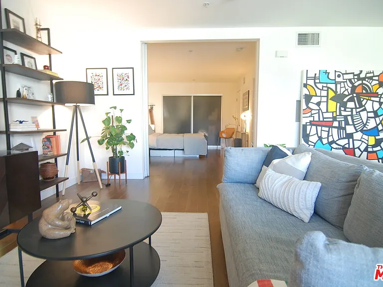 901 S Flower St #505 — Photo 9