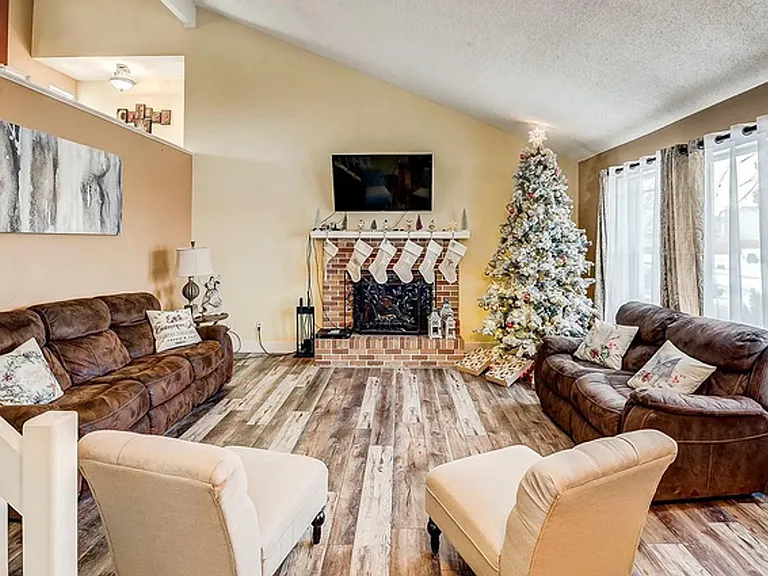 504 S Laredo Cir #1 — Photo 56