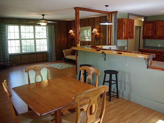 2nd image of 408 Timberwood Ln