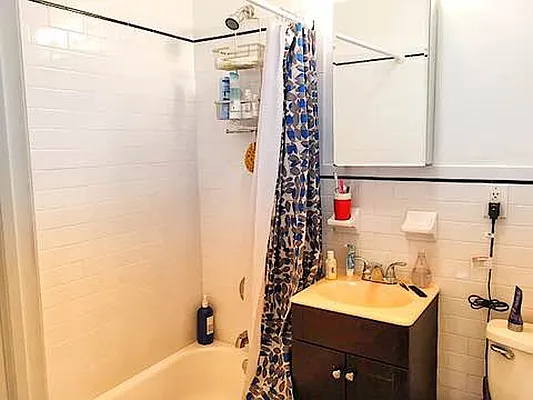 Rented by Friedman Roth Realty | media 8