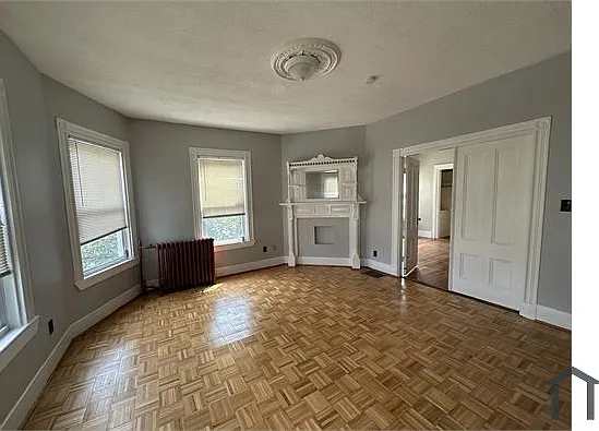 4 bed, 1600 sqft, $3,400 — Photo 3