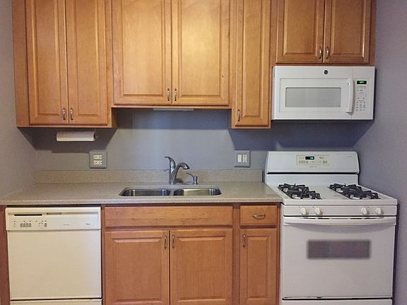 4th image of 636 W Waveland Ave #F2