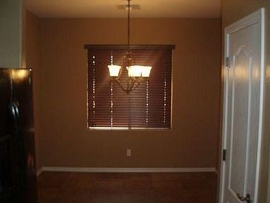5th image of 2909 S 74th Dr