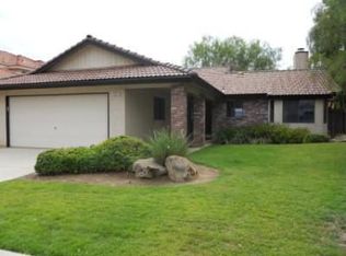 2221 E Christopher Dr, Fresno, CA 93720