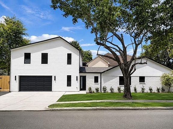 2nd image of 12503 Barryknoll Ln