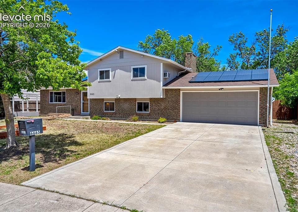 1st image of 6665 Brook Park Dr