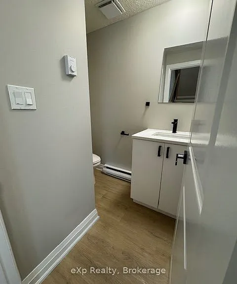 215 McNab St #10 — Photo 9