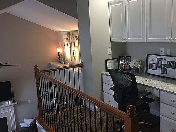 5th image of 3313 Babson Ct