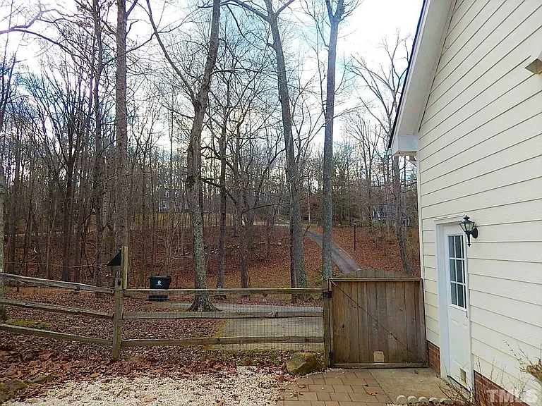 6610 Lipscomb Dr — Photo 35