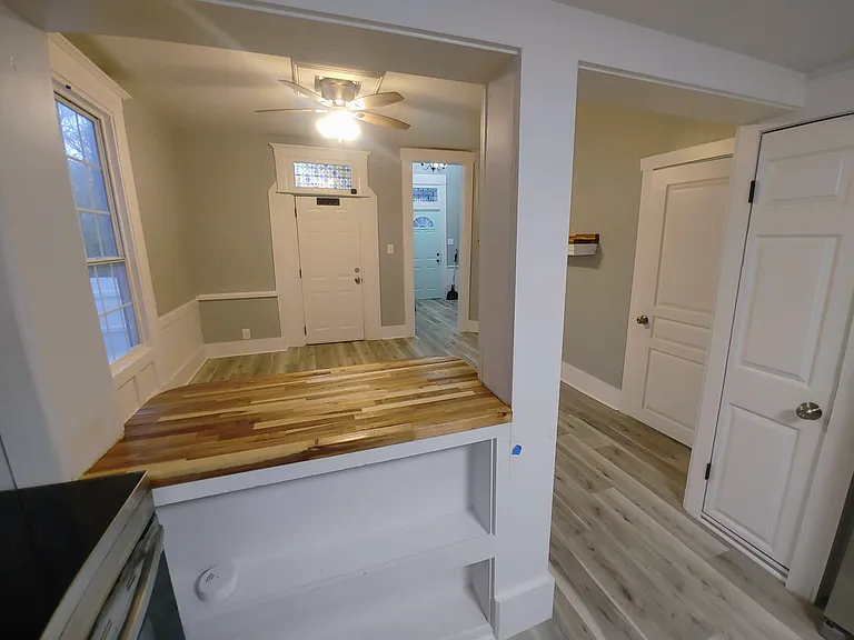 2505 Washington Ave — Photo 12