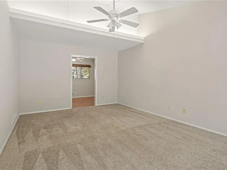 705 Edgewater Trl NW — Photo 19