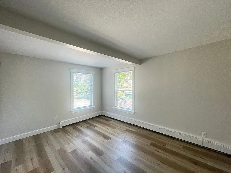 251 Pine St #201 — Photo 8