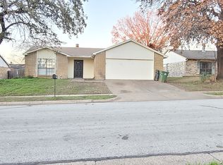 6715 High Country Trl, Arlington, TX 76016