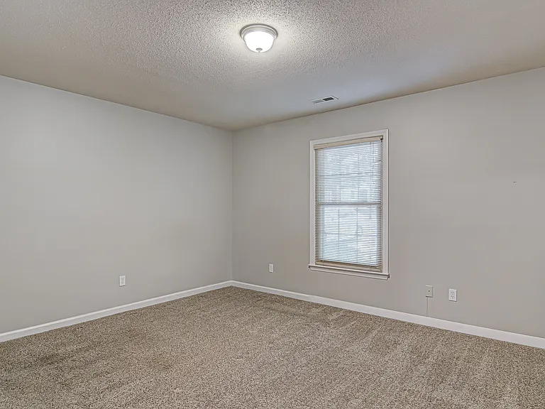 4639 Lawndale Dr — Photo 22