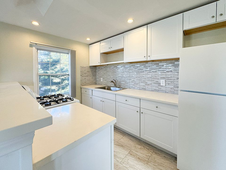 1st image of 5069 Voltaire St