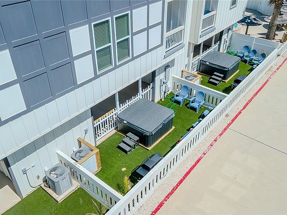 4th image of 603 E Avenue G #303