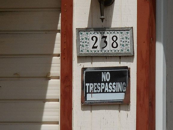 2nd image of 238 S Ventura Ave