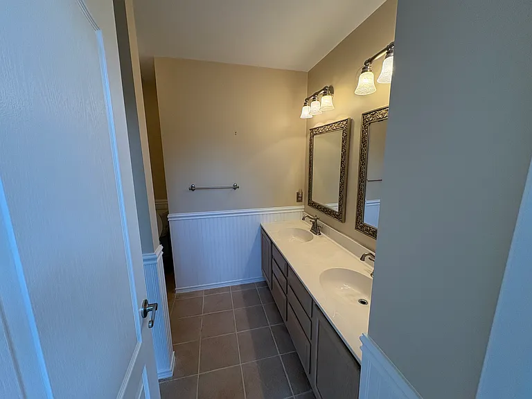 304 Huntington Ct #62 — Photo 13