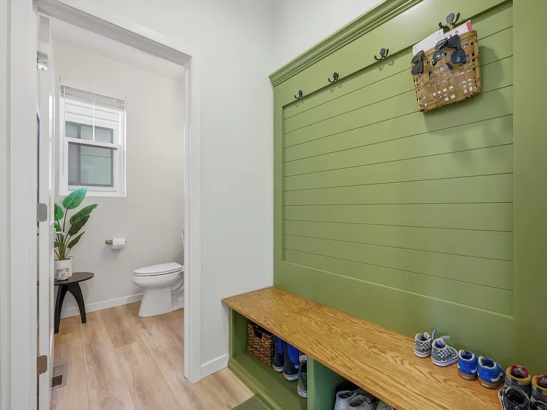 8989 Bellsong Dr — Photo 26