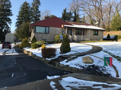 111 Daffodil Ln, Jeannette, PA, 15644