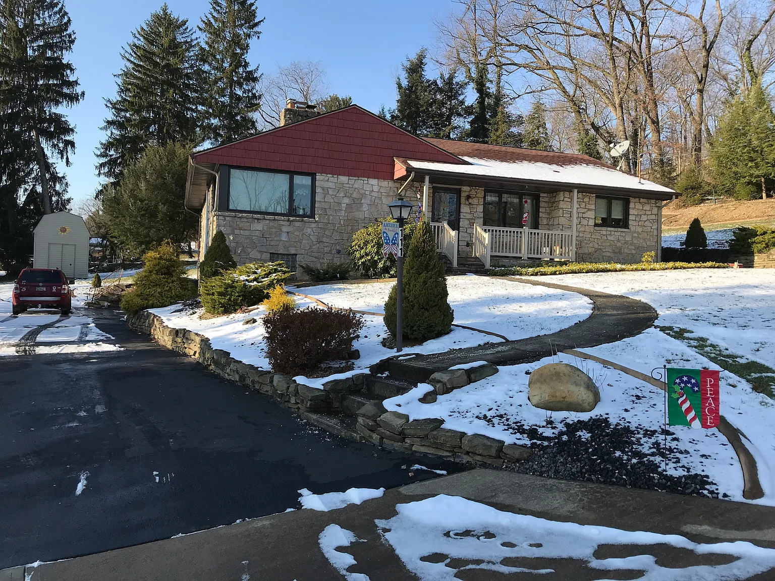 111 Daffodil Ln photo 1