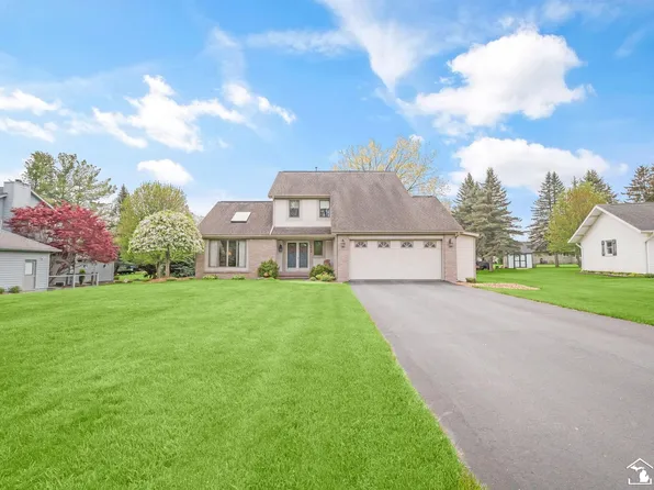 4419 Evergreen Dr, Adrian, MI 49221