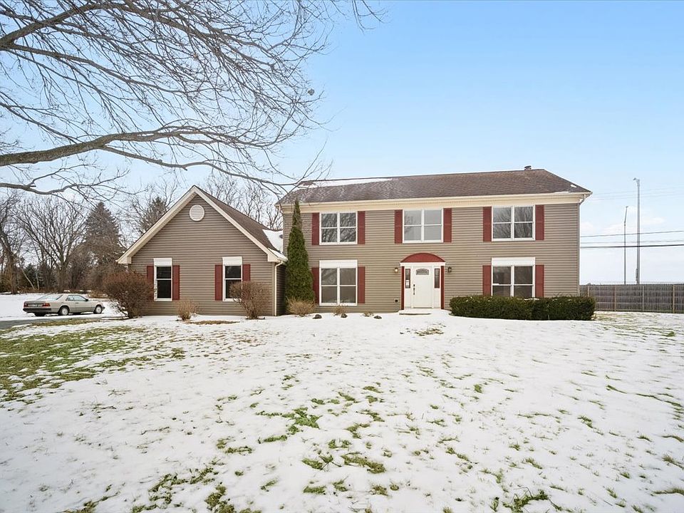 1st image of 747 Jamestowne Ct
