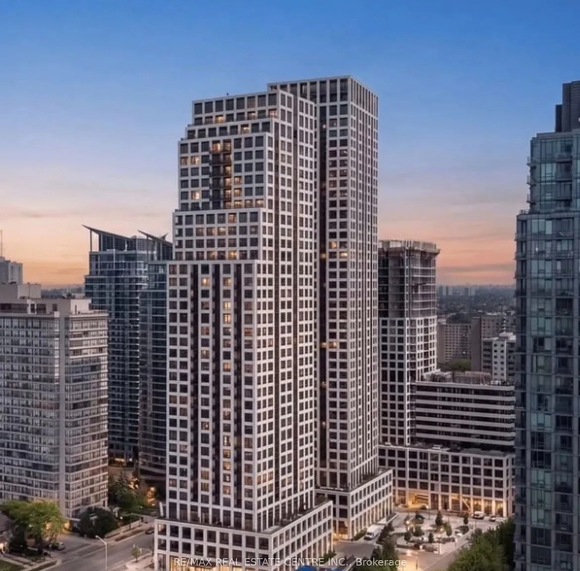 2 bed, $2,450 — Photo 1