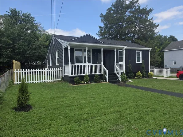 2401 Raleigh St, Hopewell, VA 23860