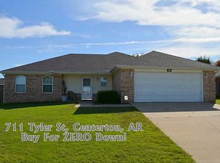 711 Tyler St, Centerton, AR 72719