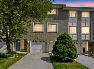 145 Rice Ave #2, Hamilton, ON L9C 6R3