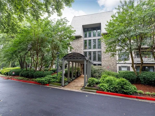 1314 Highland Bluff Dr SE, Atlanta, GA 30339