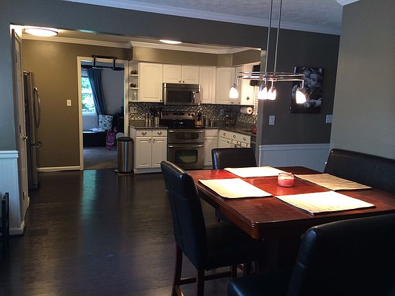 Kitchen Dining Area Vies