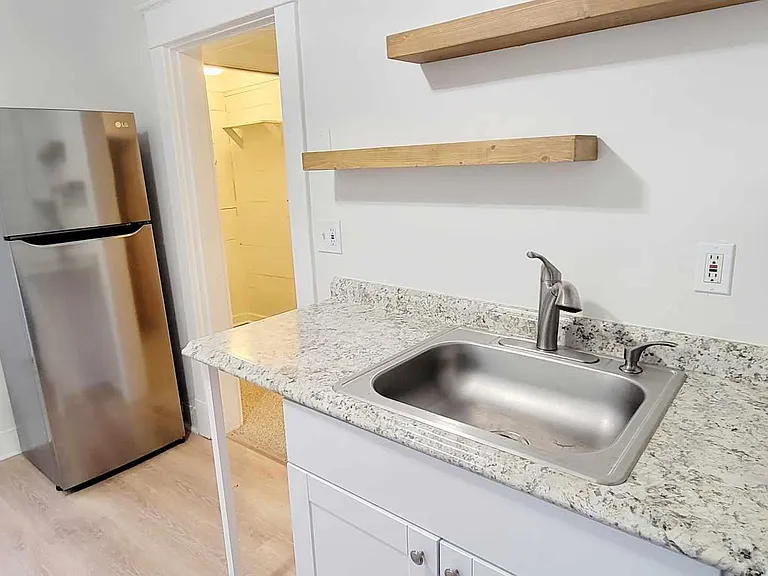 35 Boody St #2A — Photo 2