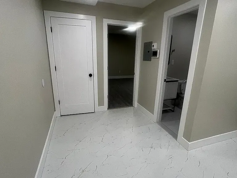 9-11 Stecher St #6R — Photo 4