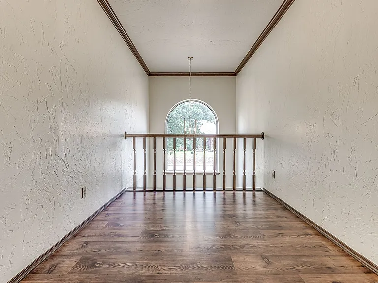 1104 Fox Lake Ln — Photo 30