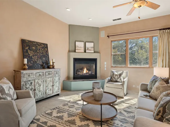 1655 Sentiero Della Villa, Santa Fe, NM 87506