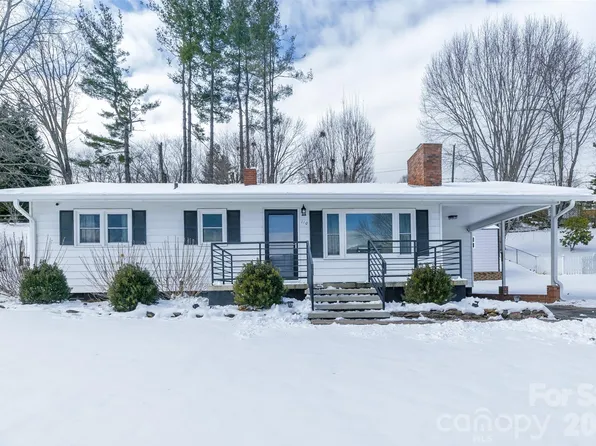 110 Shelton St, Waynesville, NC 28786