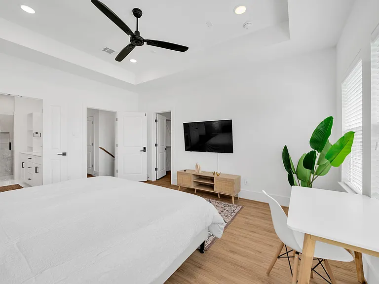 3417 Yellowstone Blvd #4 — Photo 13