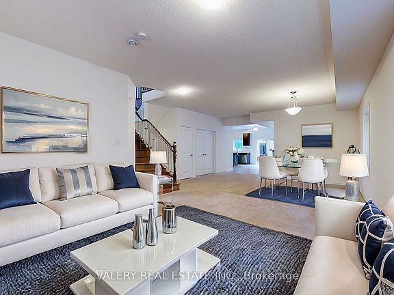 5th image of 223 Ridley Cres