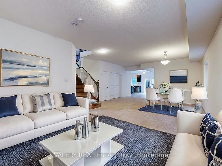 223 Ridley Cres — Photo 5