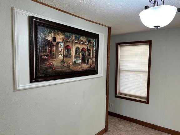 3rd image of 27615 Brettonwoods St