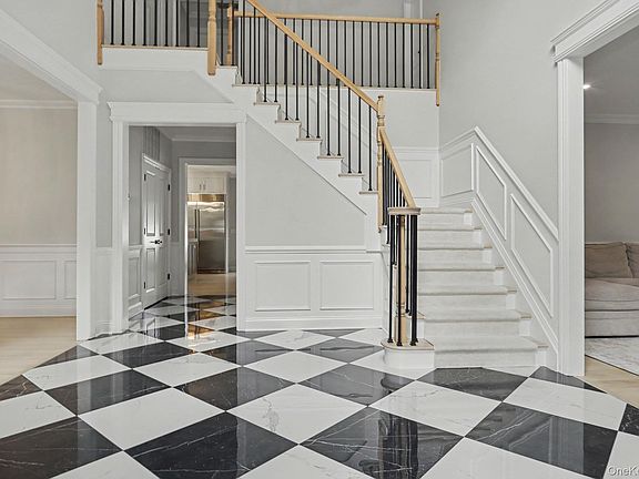 4th image of 333 Lyncroft Road
