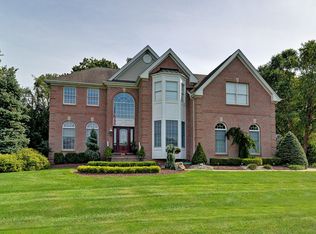 711 Kirwan Ct, Freehold, NJ 07728